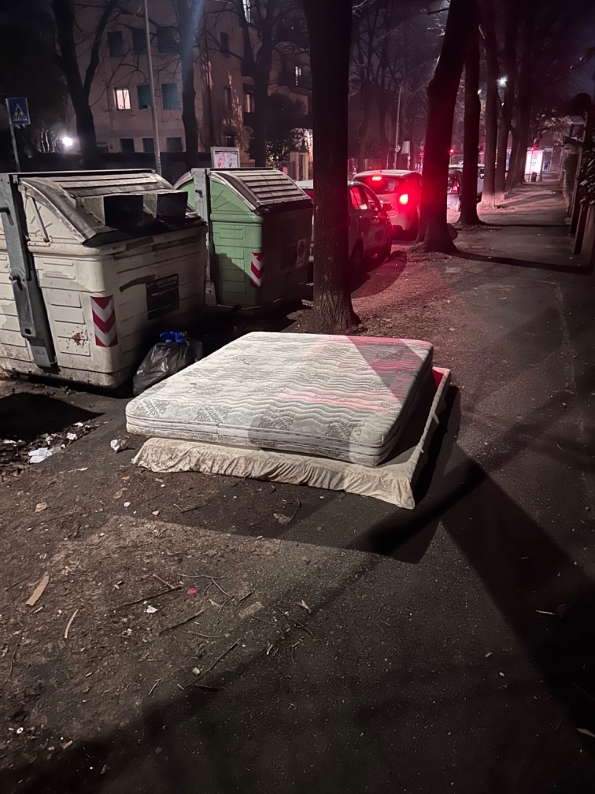 Foto 2 della segnalazione MVV-68581